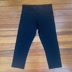 Lululemon Black Capris Leggings size 4